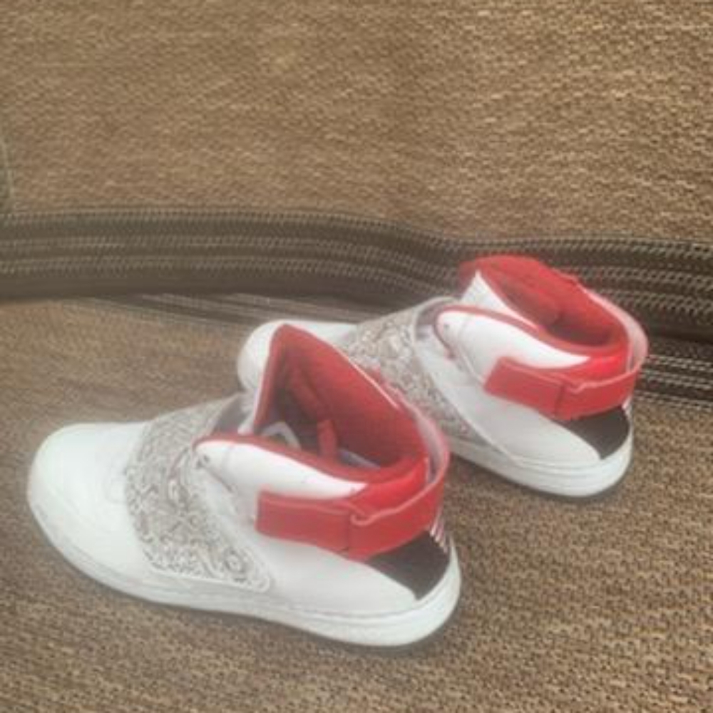 Jordan's size 9